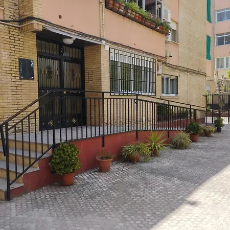 Apartamento Turistico Palacio De Los Deportes Granada Exterior photo